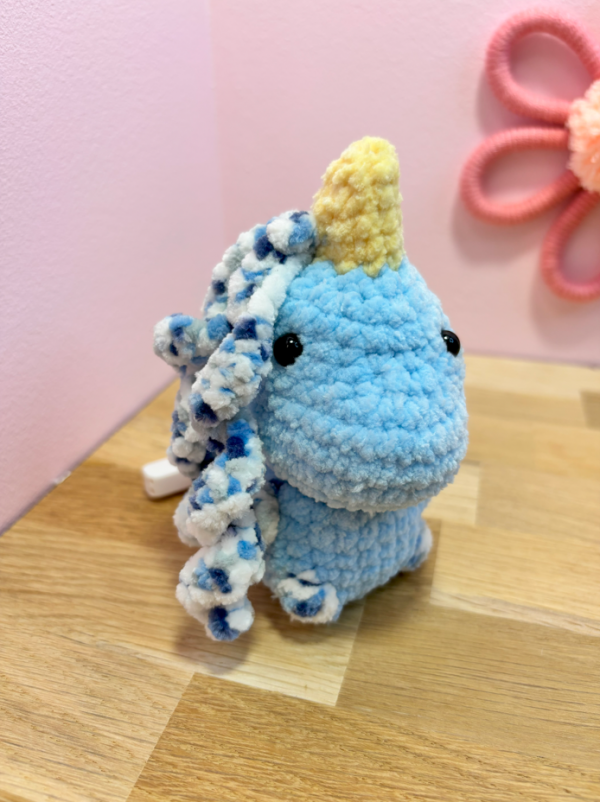 Licorne amigurumi artisanale